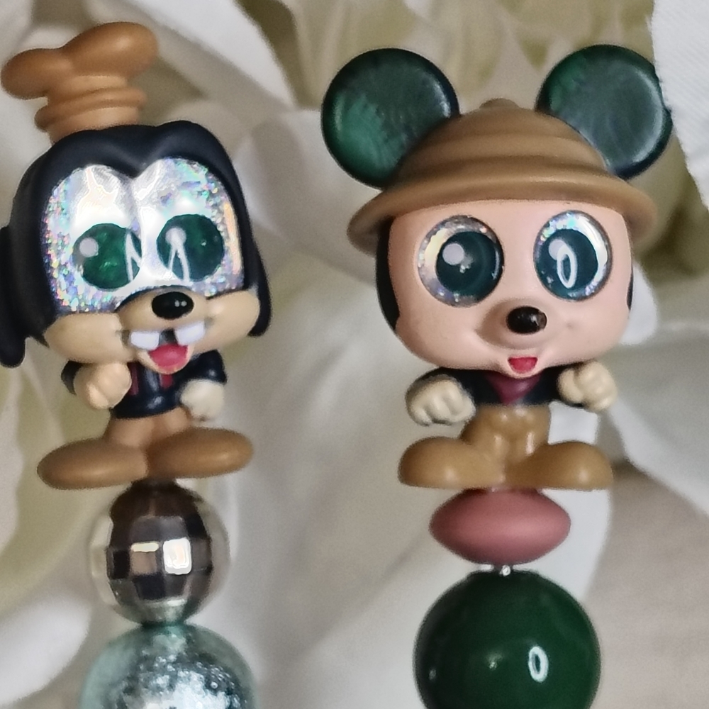 Character-Themed Pen Set - Black and Green - Picture 5 of 5